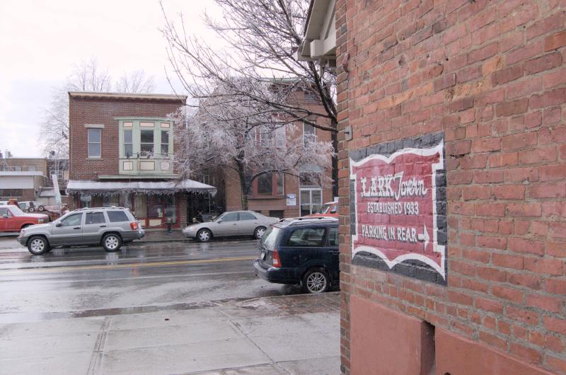 rear entrance to willett house from lark taven parking lot